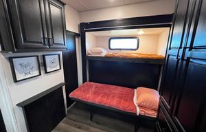2021 Highland Ridge RV Silverstar XLT 427BHS