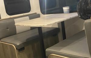 2022 Surveyor Legend 19RBLE RV rental photo 10