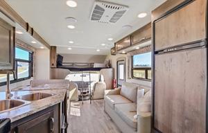 10-Person Jayco Redhawk 31F Vacation