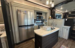 2022 Jayco North Point 382FLRB