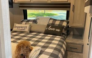 Rockwood Couples Coach w/ Outdoor Kitchen $99/wkdy
