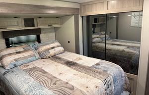 2024 Couchman - Perfect for Your Next Adventure!