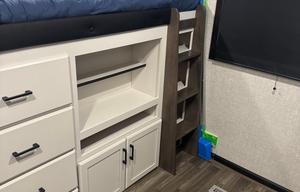 2024 Jayco Eagle 321RSTS RV rental photo 2