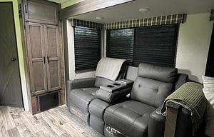 CLEAN functional Camper