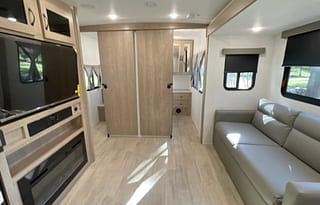 2025 Forest River Palomino Solaire 3150TBSS