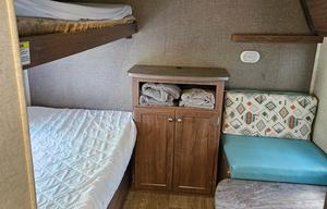 2018 Prowler Lynx 30 LX RV rental photo 16