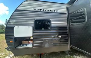 Josues family camper