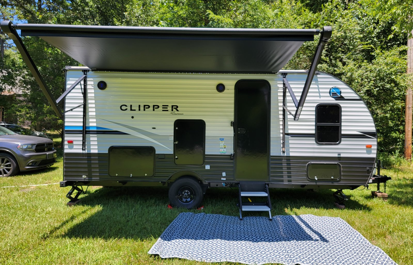 Casey & Crystal's Kid Friendly Vacation on Wheels