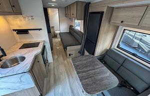 S-20 Premium 2027 Class C - Small