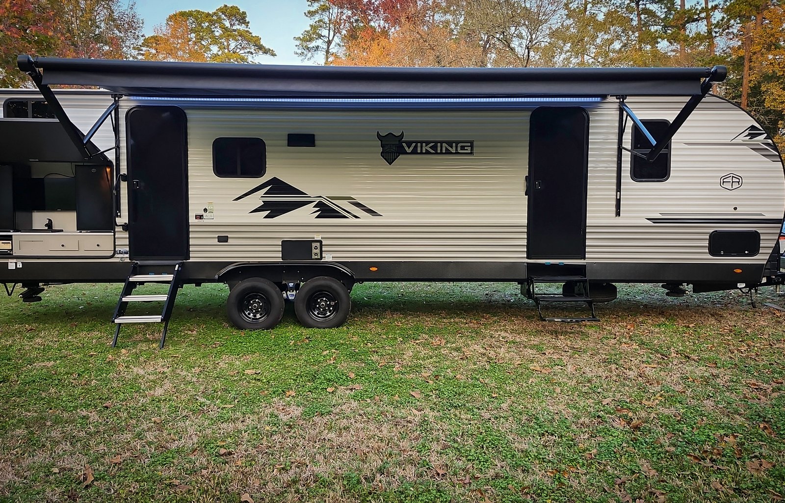 2025 VIKING. Spacious Camper!