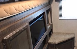 2018 Coachmen RV Apex Ultra-Lite 300LE