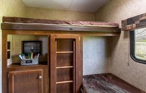 2016 Venture RV SportTrek 320VIK