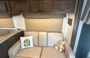 S14 - Luxury Medium Class C
