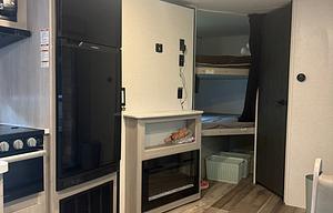2025 Sunset Trail  Delivery with setup Available
