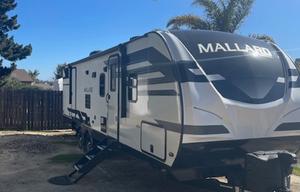 Spacious Family Friendly 35 Ft Bunkhouse
