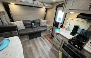 Lina the Catalina, Nashville Fully Stocked Camper