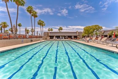 Superstition Sunrise RV Resort
