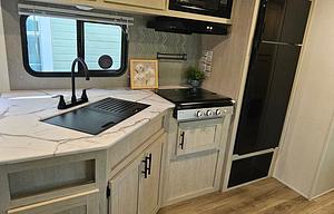Spacious Shasta I-5–Sleeps 10 | Triple A/C & Bunks