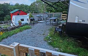 RV - 6 Miles to Bethel Woods set up on sheep farm