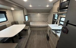 2026•Sleeps 8•Full Bunks•Slide-Out•Outdoor Kitchen