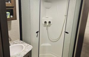 Family & Pet-Friendly Bunkhouse | Delivery Only