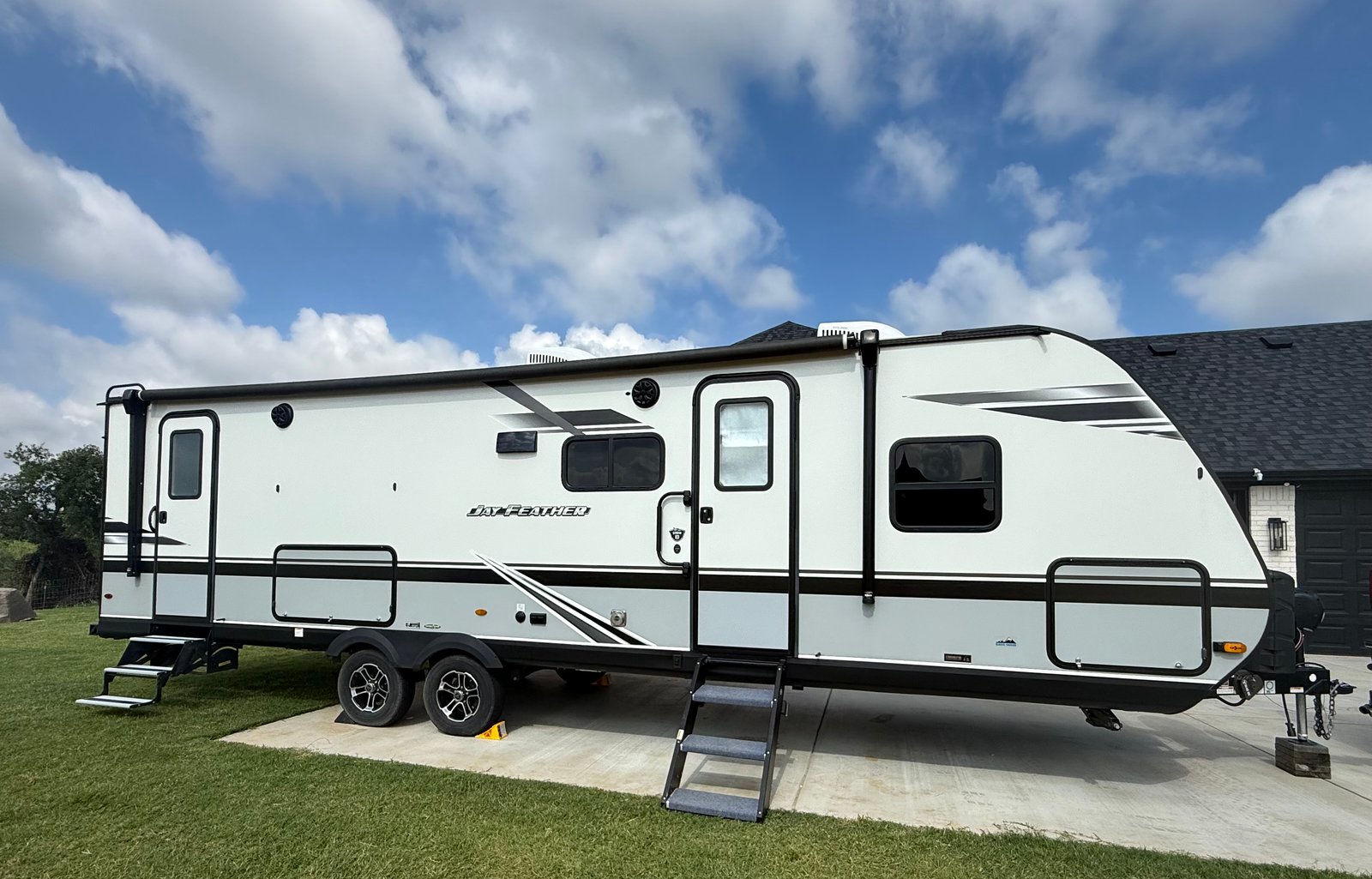 2021 Jayco Jay Feather 27BHB "Hale's Hideaway"