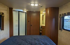 2014 Chevy RV of Altoona- Super Clean!