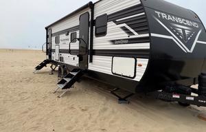 Luxury Beach Getaway | Sleeps 8 | Fully Loaded