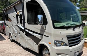 2015 Thor Motor Coach Axis 24.1
