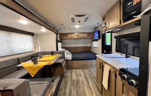 Cozy Camper perfect for Families - Couples retreat