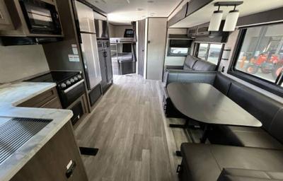 Family Friendly 2022 Jayco Jay Flight - Sleeps 10