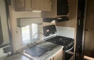 2020 Winnebago Micro Minnie 2106DS