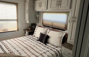 Forest River Georgetown 351DS