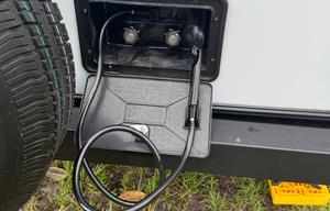Coastal Camping !  Easy to tow!  Sleeps 5-6/Bunks!