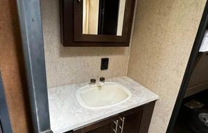 2017 Forest River RV Cherokee Grey Wolf 27RR RV rental photo 20
