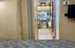 Airstream Flying Cloud 25FB|Delivery & full hookup