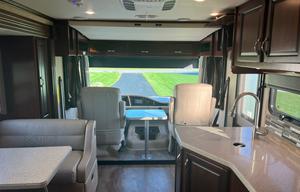 2017 Fleetwood Storm 36F - Will work w/your budget