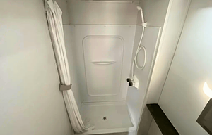 Lightweight 23ft Family Camper | Sleeps 7