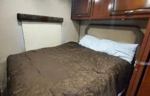 2017 Holiday Rambler Vesta 30D
