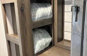 Stocked 5th Wheel | King Bed & Generator Included