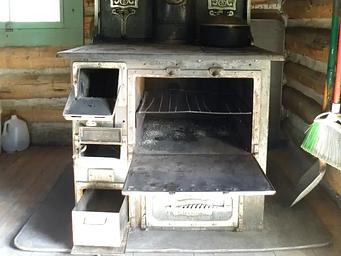 Wapiti Cabin