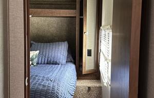 2018 Keystone RV Hideout 28RKS RV rental photo 9