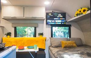 Bunk Beds!  Easy Tow! Sleeps 4 or 5! GWTX 1442