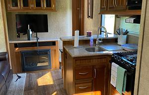 FIFTH WHEEL 37 Ft 2015 Prime Time Crusader Bunk HS