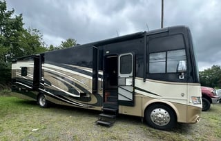 2016 Newmar Canyonstar, Adventure Ready