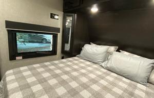Impressive Family favorite RV! 3 slides 3 TV’s