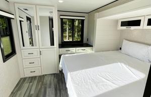 2025 *NEW* Jayco - KING Bed - 2 Bdrm