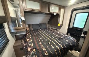 2021 Dutchmen RV Coleman Light 2835BH RV rental photo 13