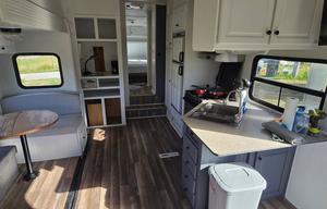 R-vision 5th wheel, camper cannot be towed