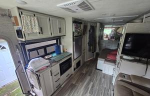 Thor Motorcoach Axis 25.6 Enjoy and Relax